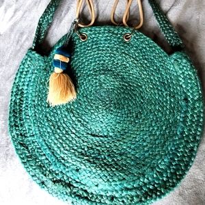 America & Beyond Jute large round tote
